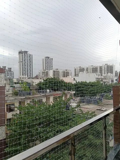 Wide balcony pigeon net by Quality Anti Bird Net Services